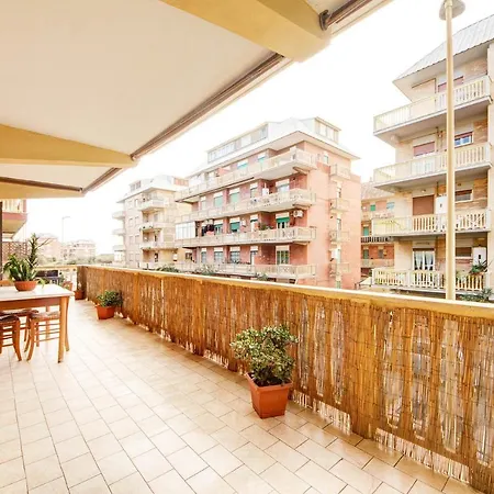 Mare Di Roma Apartment Lido di Ostia Room photo